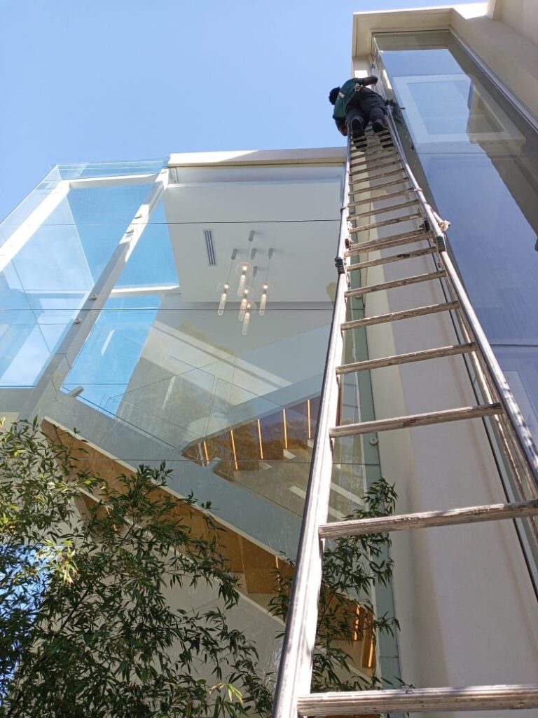 window cleaning in gardens