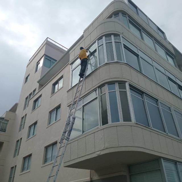 commercial window cleaning in green point cape town